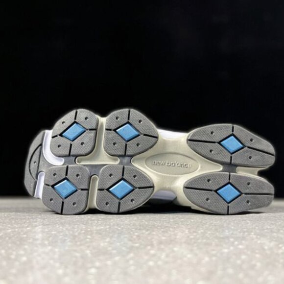 9060 Series Grey New Balance Running Shoes - Picture 5 of 6